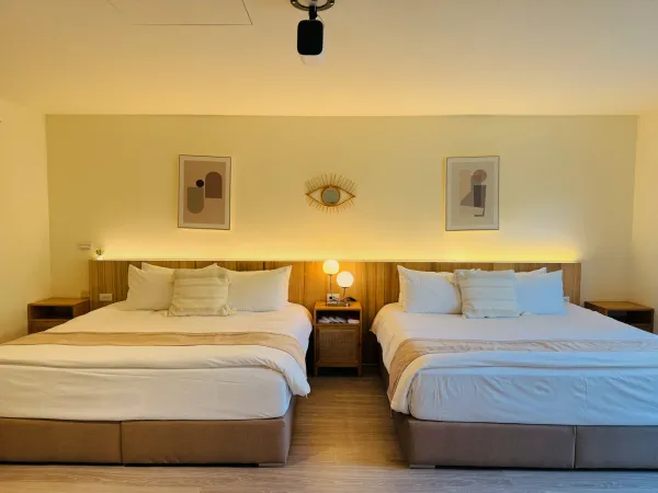 四人帳 — 野溪、青楓 (寵物友善)、星空